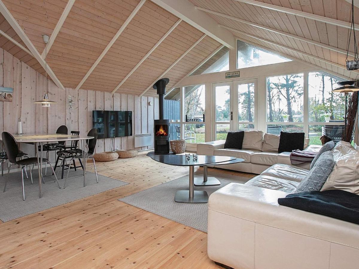 Four-Bedroom Holiday Home In Vaeggerlose 8 Boto By Exterior photo